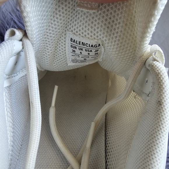 Balenciaga triple s "White Rubber" Chunky Sneakers AUTHENTIC size 39 - Picture 12 of 13